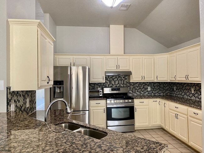 Photo - 4 Bed 2.5 Bath in NW OKC // Deer Creek Schools