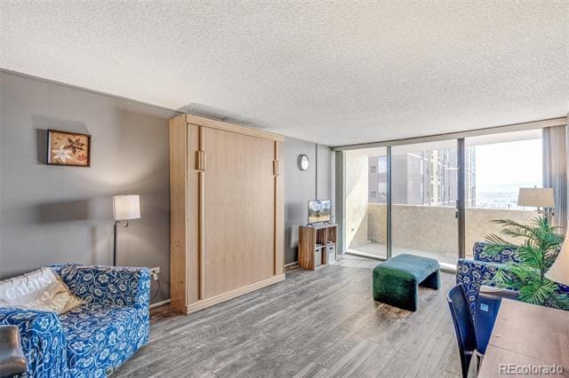 Building Photo - 1020 15th St Unit 19M