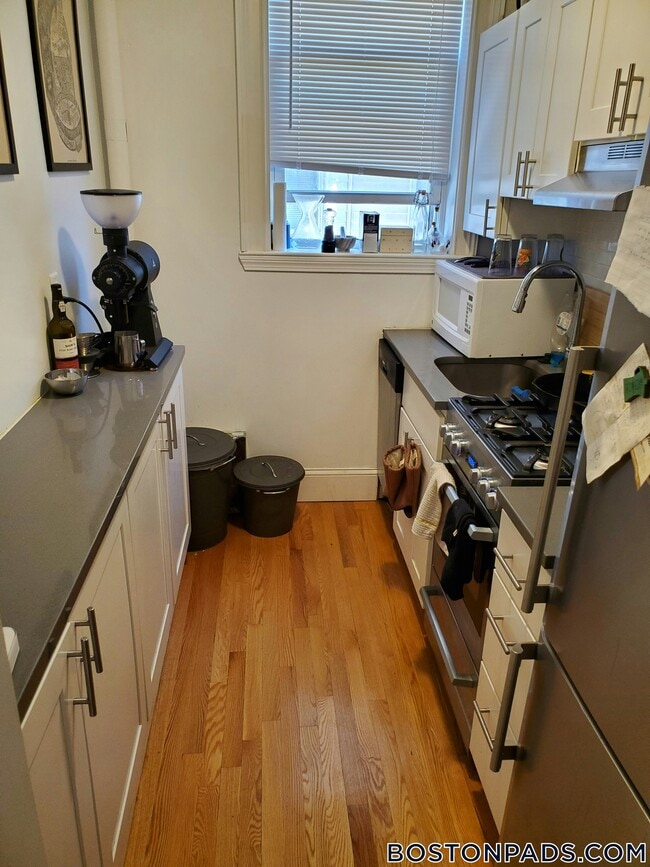 Photo - 170 Maple St Unit 111