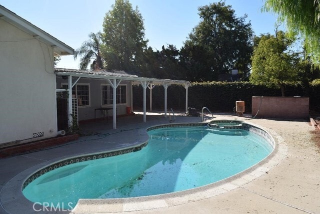 Photo - 8443 Remmet Ave