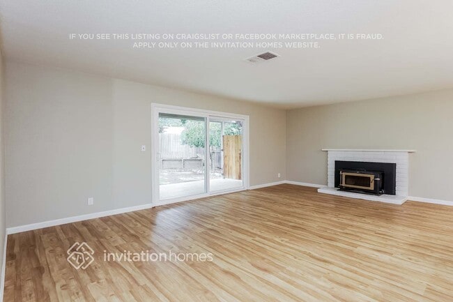Photo - 118 Croydon Ct