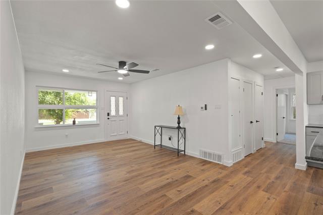 Photo - 10325 Maylee Blvd