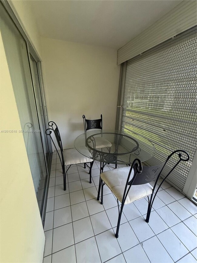 Photo - 4401 Martinique Ct Unit B2