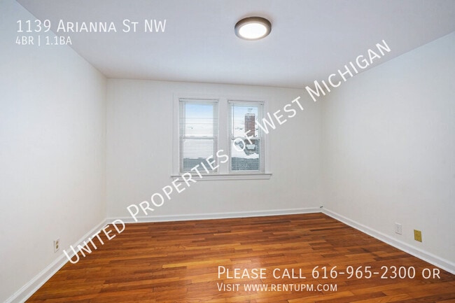 Photo - 1139 Arianna St NW