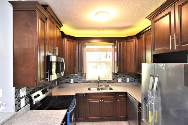 Photo - 11018 Black Swan Ct