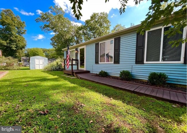 Building Photo - 22740 Holly Way W