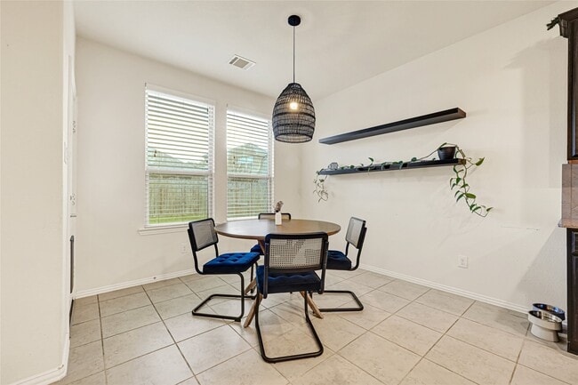 Building Photo - 6156 Flint Ct