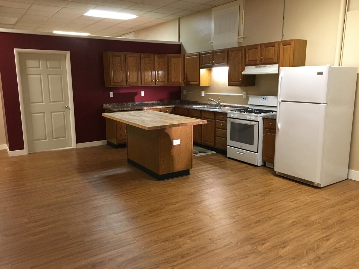 221 Main St Apartment For Rent in Imperial, PA