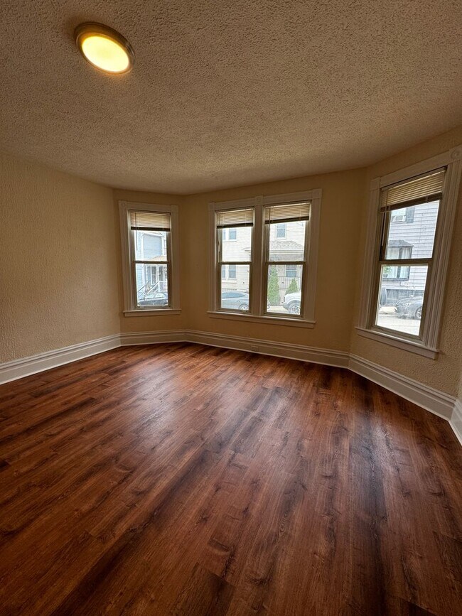 Photo - Newly Updated 4 Bedroom!