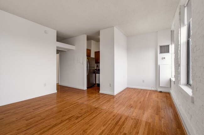 Photo - Dupont Circle Studio Apartment W/Roof Top & Front Desk Available Now!