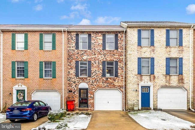 Building Photo - 19 Stonewall Ct