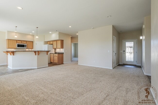 Photo - 672 Muirfield Drive