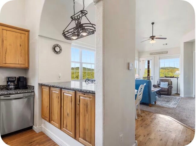 33 Bluebird Way Unit 5