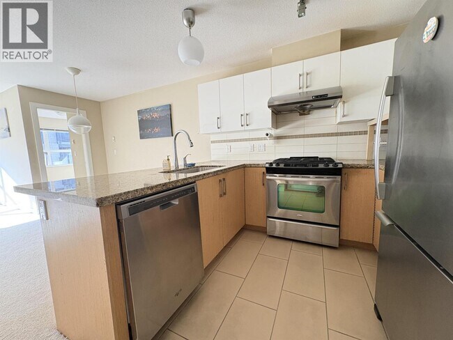 Photo - 6800 Eckersley Rd Unit 318