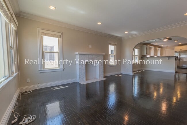 Photo - 1925 S Harcourt Ave Unit 1925 1/2 S Harcourt Ave