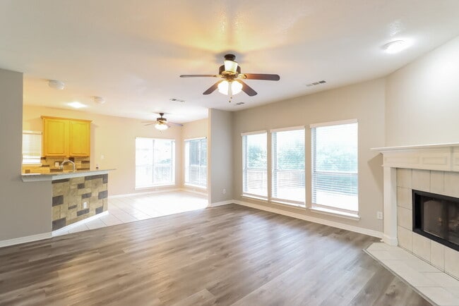 Photo - 703 Biscayne Dr