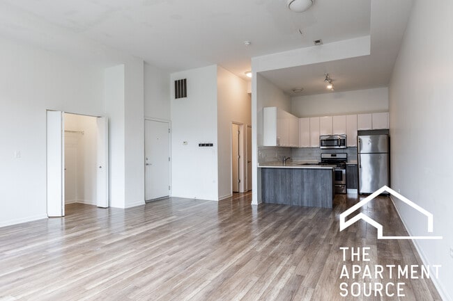 Photo - 2700 W North Ave Unit 201