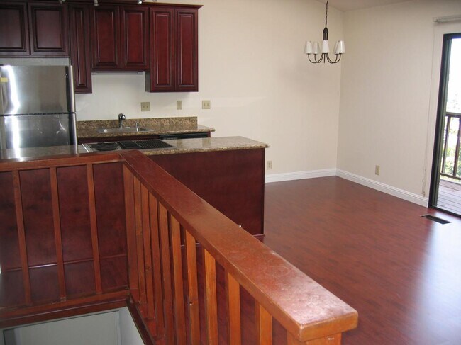 Photo - 525 Jackson St Unidad C