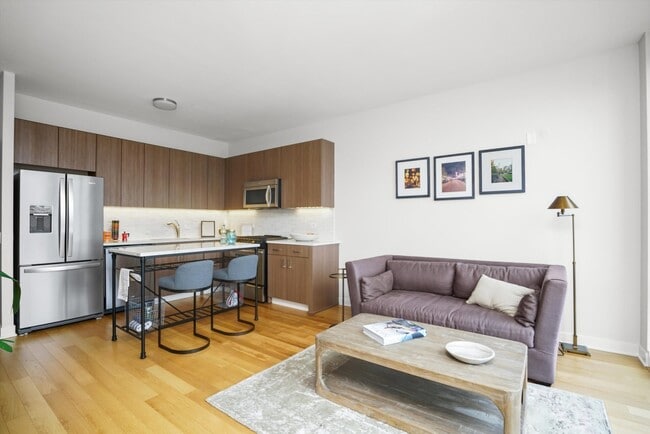 Photo - 352 E North Water St