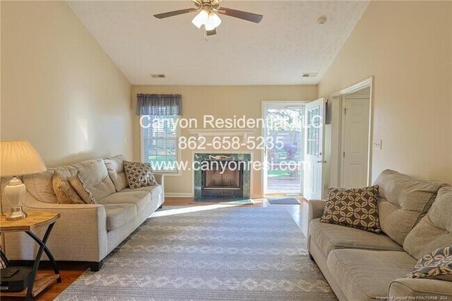 Photo - 106 Liberty Ct