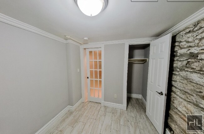 Photo - West 53rd Street Unidad A