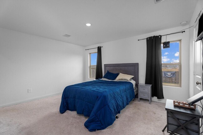 Photo - 732 Autumn Cherry Trl