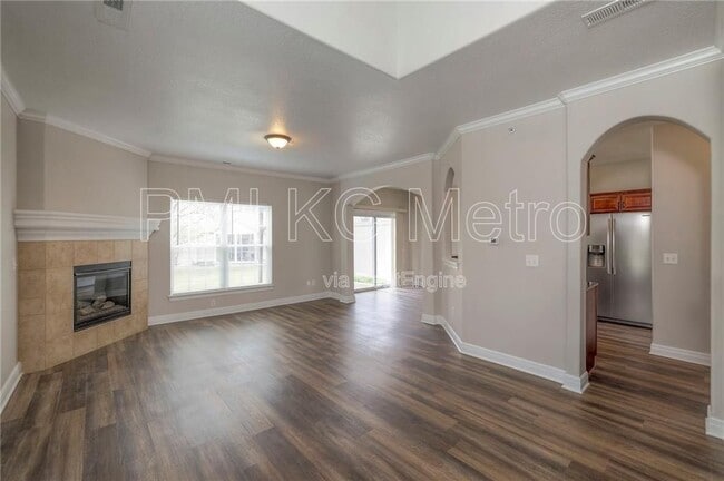 Photo - 8921 Inkster St