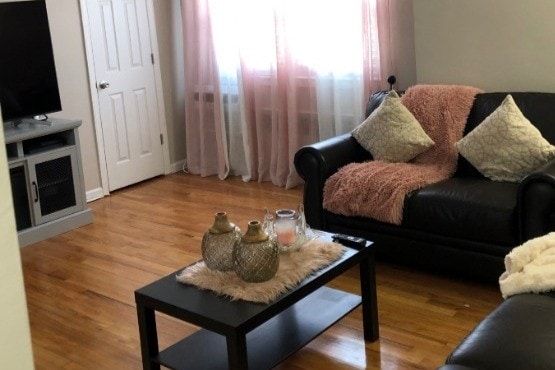 Photo - Magnolia Court Apartments