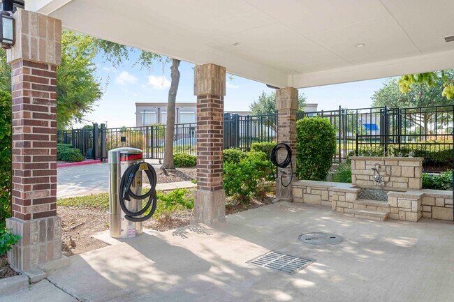 Photo - MAA Fairview