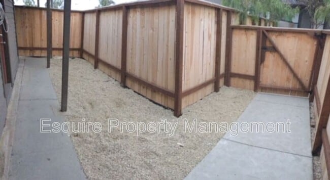 Photo - 309 HILL St Unit #100