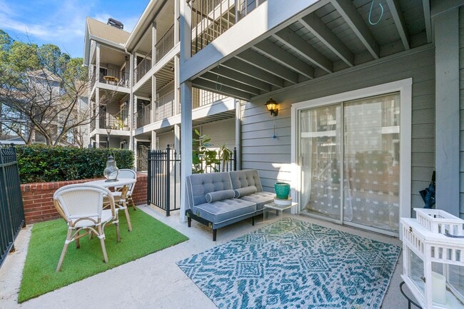 Photo - Get $500 OFF Luxury Renovated 1BR!!! — Move In by 12/21