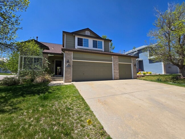 Beautiful and Fresh Updated Four Bedroom H... - Beautiful and Fresh Updated Four Bedroom H... House