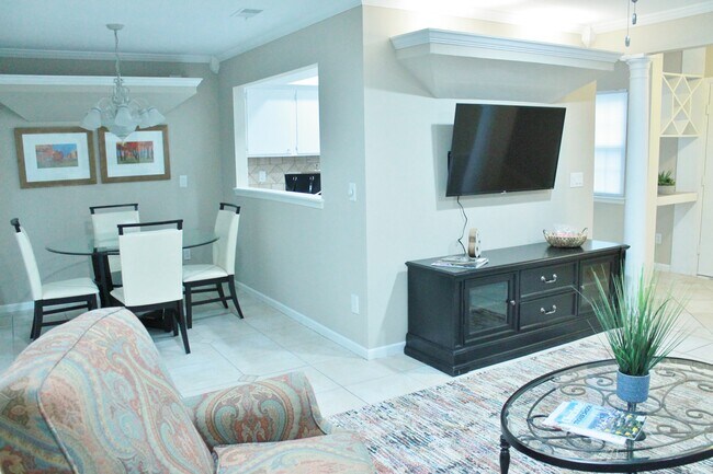 Photo - 7825 Renaissance Ct Unit B