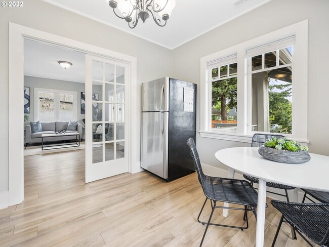 Photo - Fabulous Foster