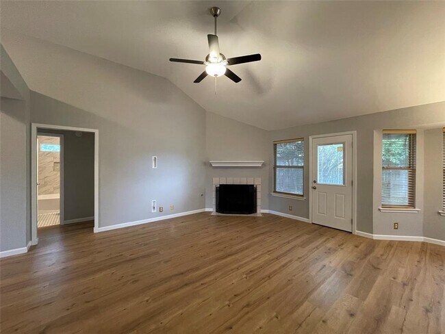 Photo - 7201 Schebler St