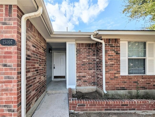 Photo - 15107 Nuttall Dr