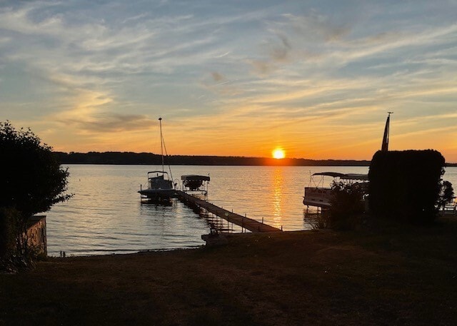 Photo - 4650 E Lakeview Dr