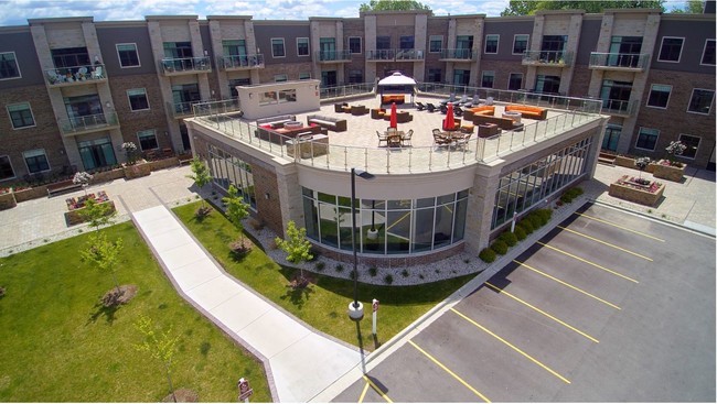 Photo - Mequon Reserve Apartments