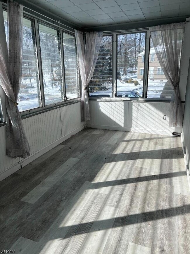 Photo - 126 Metro Trail