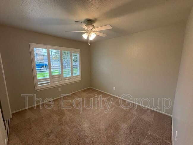 Photo - 1937 Chinowth St