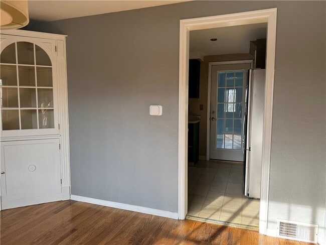 Photo - 231 Jonquil Pl