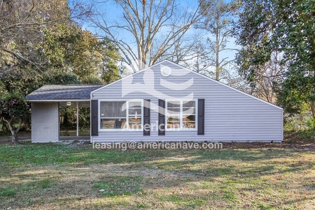 Building Photo - 1112 Alderman St NE