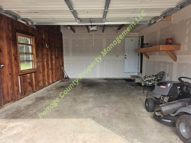 Photo - 3710 Stanley St