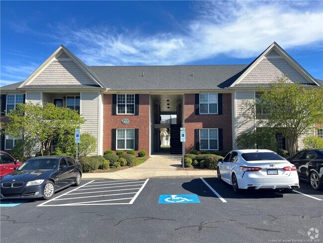 Building Photo - 411 Gallery Dr Rental