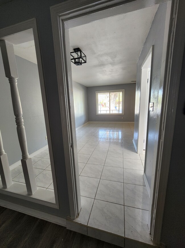 Photo - 304 Staunton St Unit A