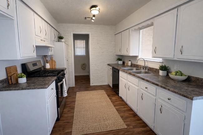 Photo - 5504 S Independence Ave