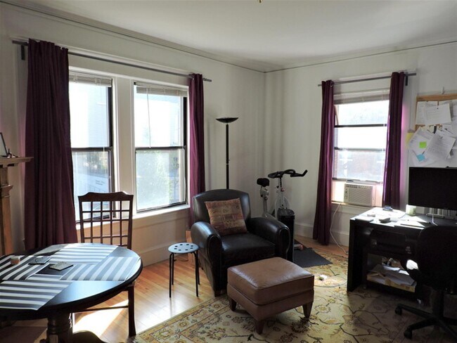 Photo - 8 Prescott St Unit 2