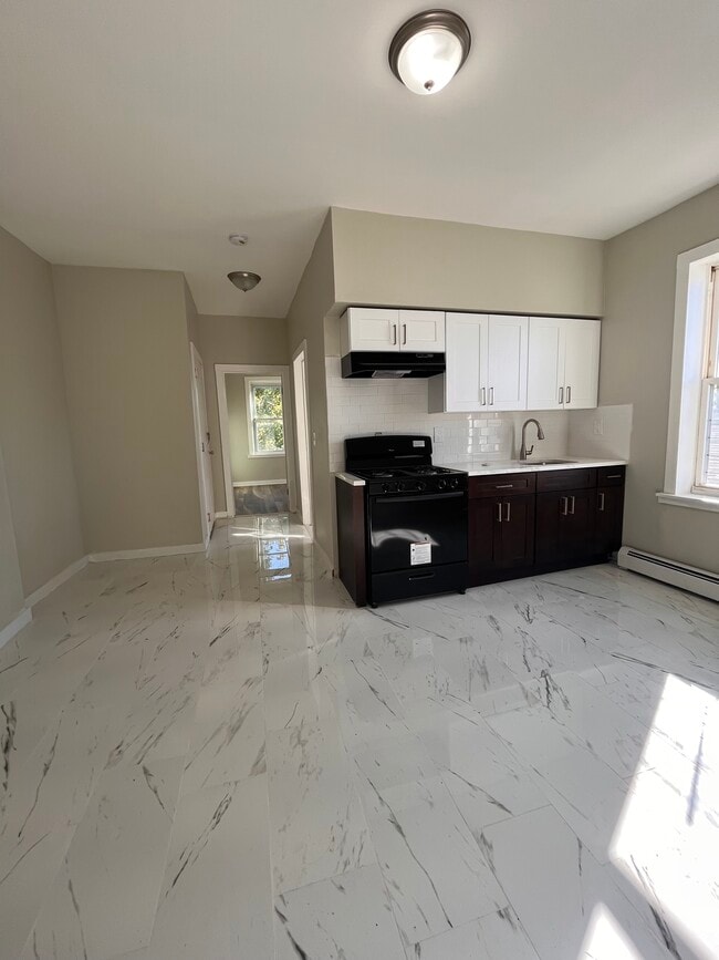 Unit 3R - 470 21st St Unit 3R