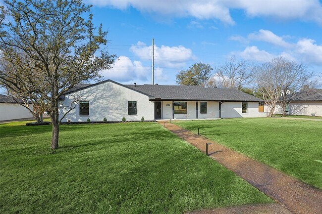 Photo - 12417 Quincy Ln