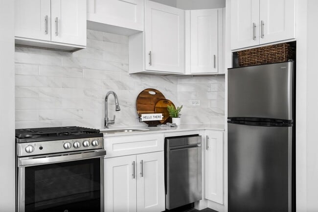 Photo - The Deco North Lake Shore